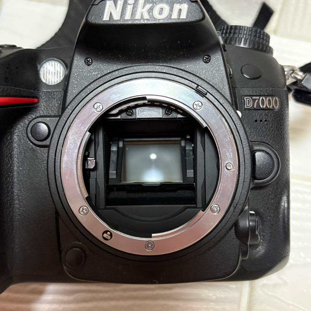 Nikon ニコン D7000 デジタル一眼レフカメラ