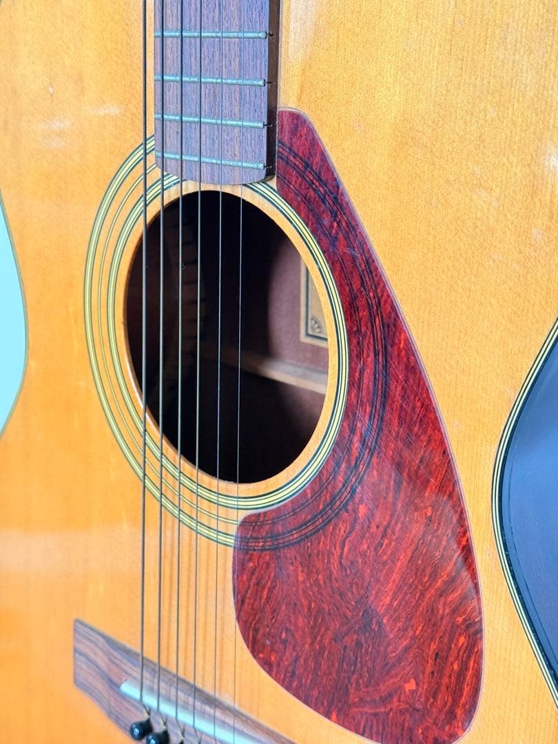 YAMAHA　ヤマハ　アコースティックギター　FG-130