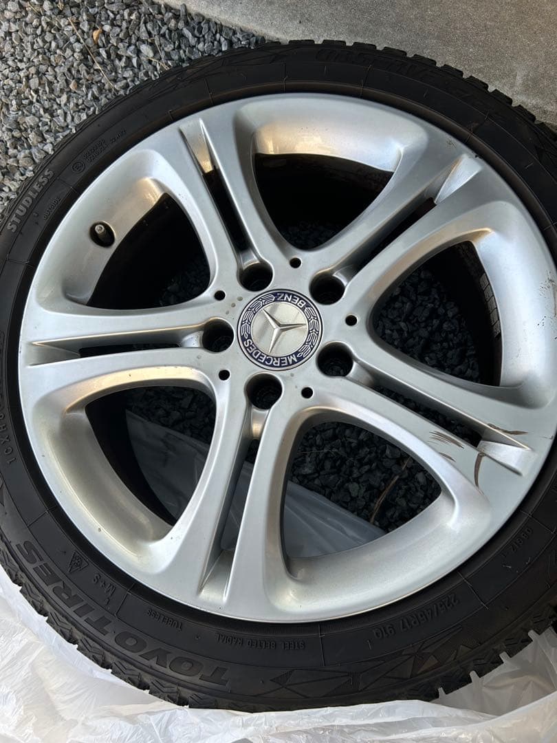 ベンツw176 A180 17㌅225/45 R17 4本セット　スタッドレス