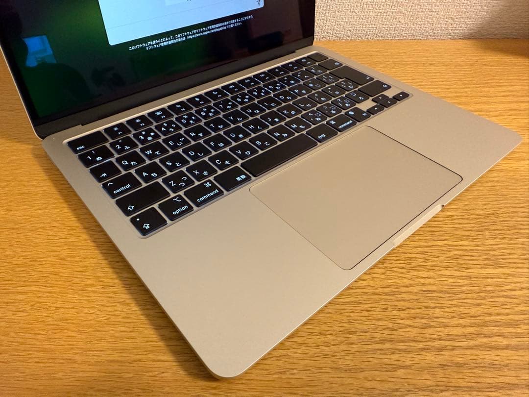 美品 MacBook Air M2 Apple Intelligence対応