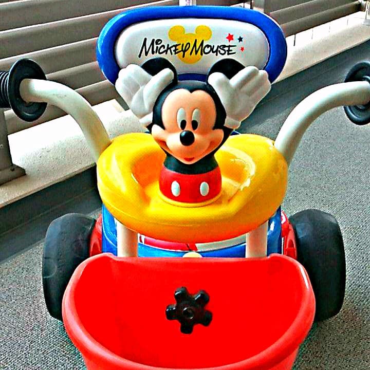 大人気☆ディズニー三輪車（ミッキーマウス）