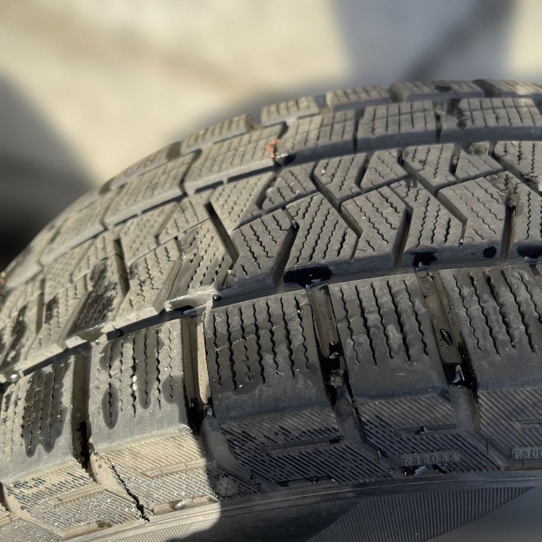 美品ピレリ製195/65r15スタッドレスタイヤをWEDS製アルミホイールに装着