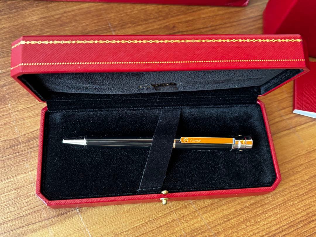 カルティエ　ボールペン　名前入り