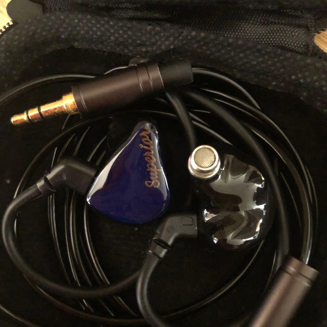 qdcイヤホン
