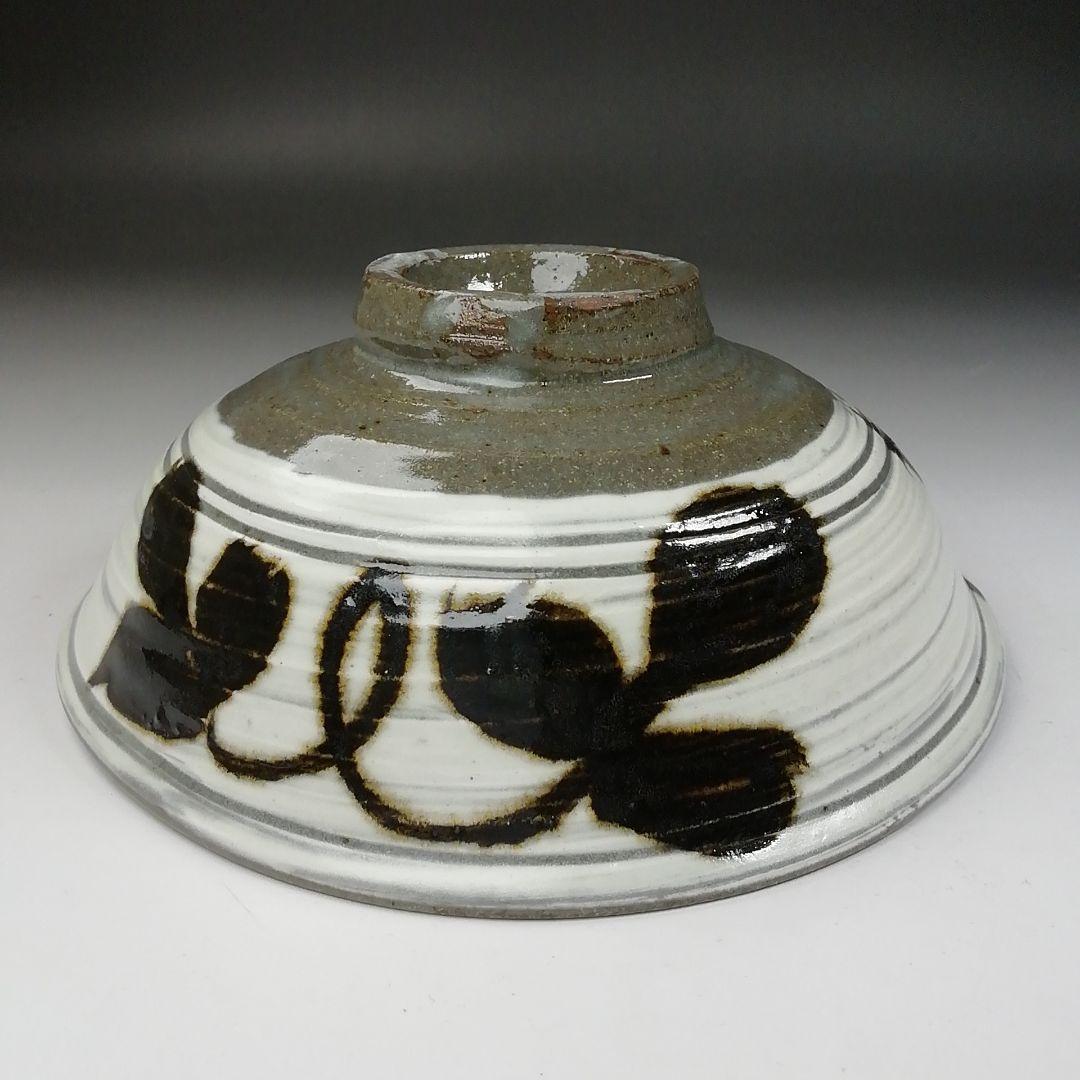 Ｔ５４９　茶碗　『絵刷毛目　茶碗』『楽山窯造』　共箱　抹茶碗　茶道具