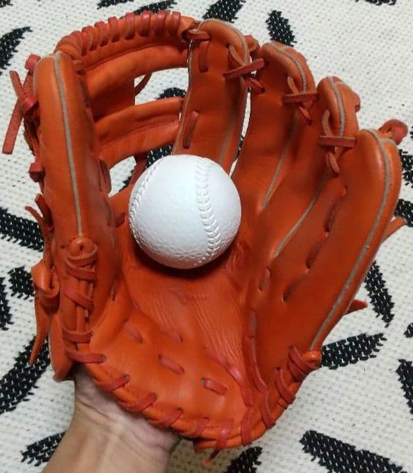 ミズノ 軟式グローブ オレンジ 内野手用