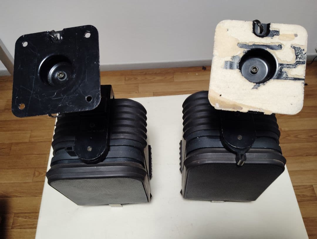 JBL スピーカー 2台セット 吊り金具付き