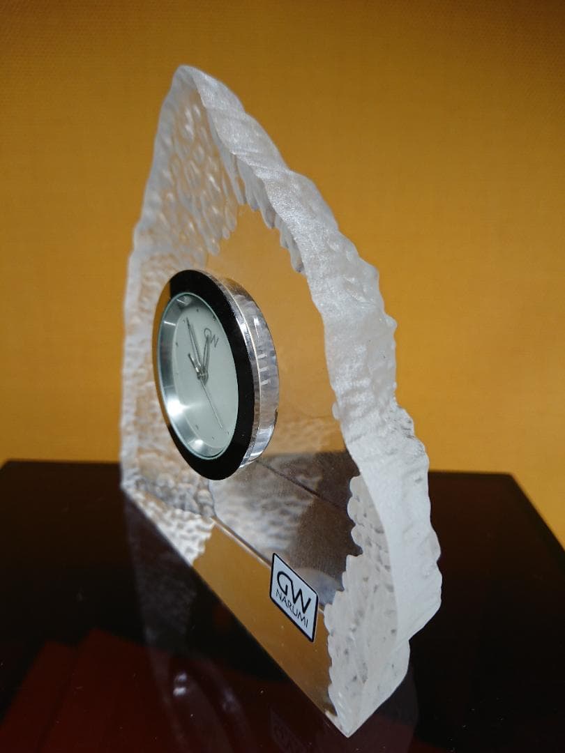 【美品】クリスタルガラス　置き時計　置物　インテリア　工芸品　美術品　A1670