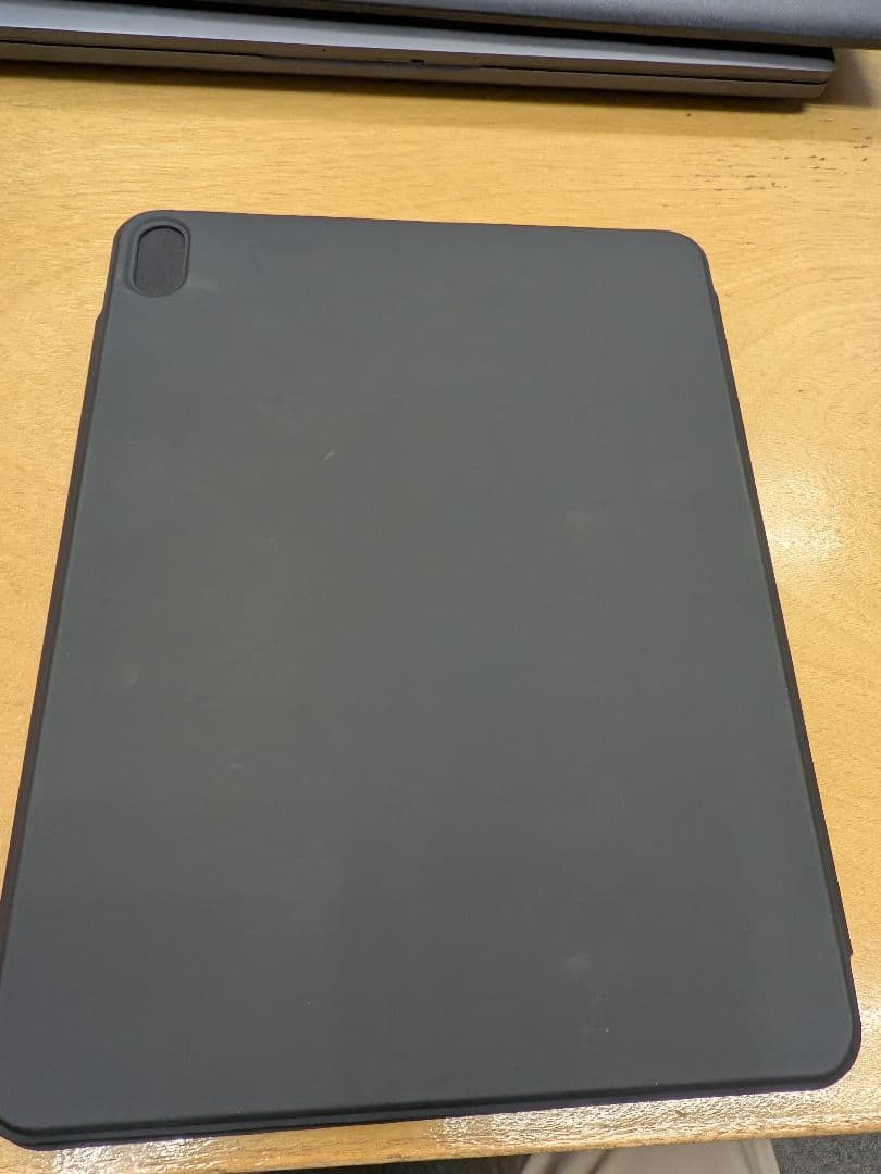 SIMフリー iPad Air M3 11インチ 128GB充放電回数７回ケース