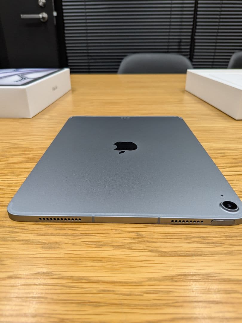 SIMフリー iPad Air M3 11インチ 128GB充放電回数７回ケース