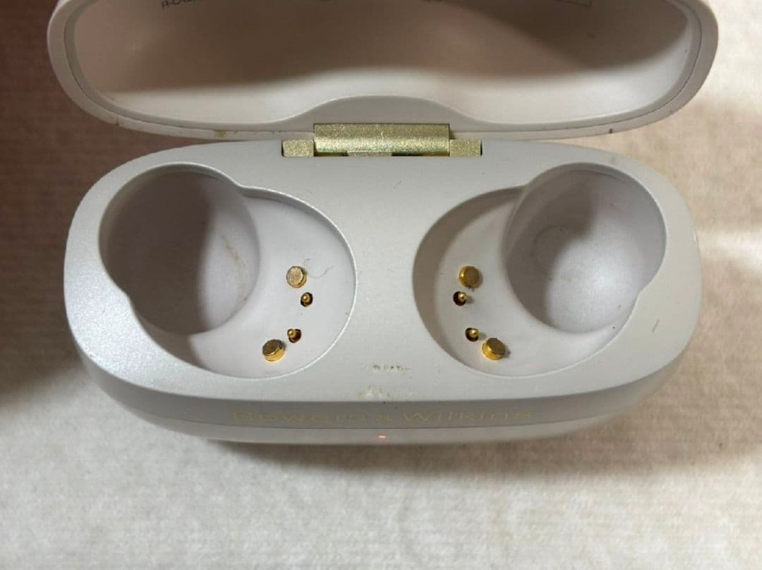 J*e様 Bowers & Wilkins Pi8 ワイヤレスイヤホン ホワイト