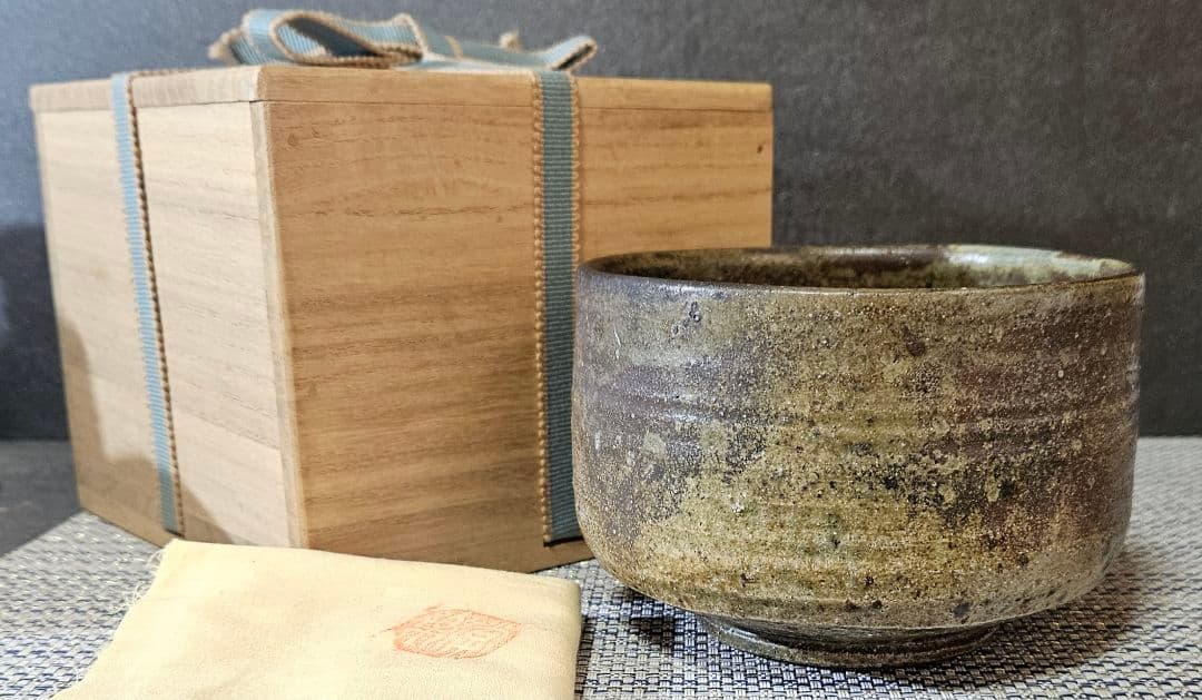信楽出身　益子窯　名工 三代 寺坂常楽 作　 灰釉　茶碗　抹茶茶碗　茶道具　茶器