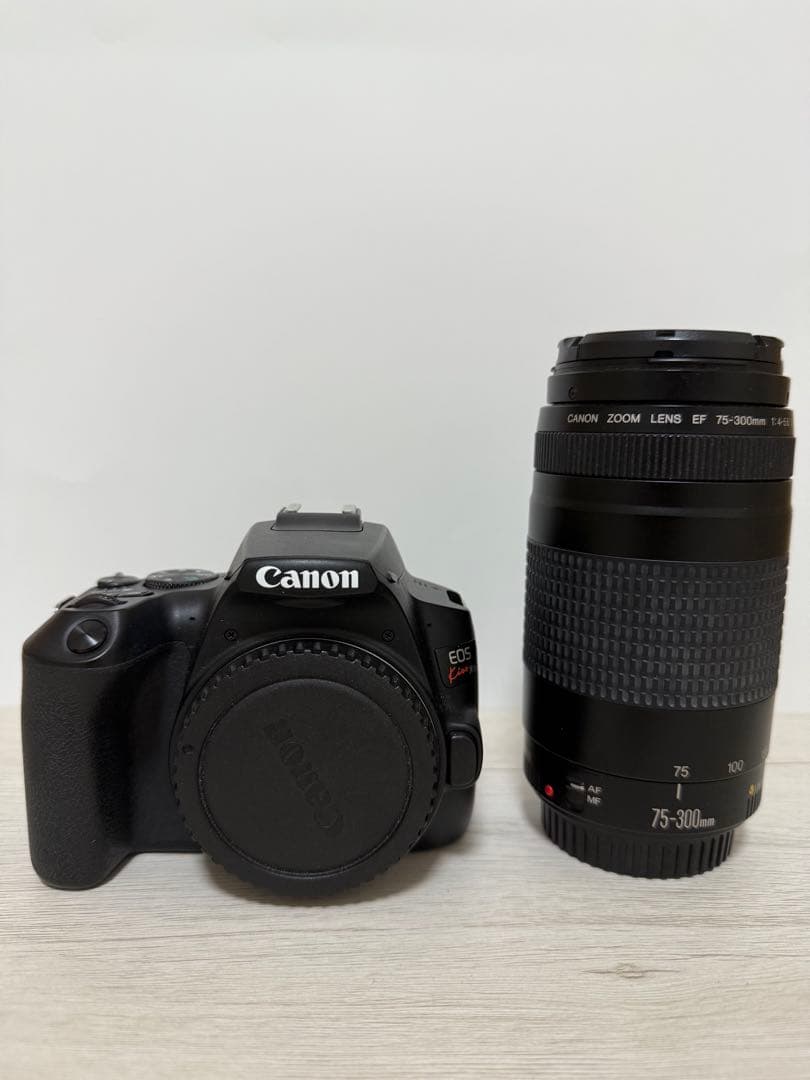 Canon EOS Kiss X10+75-300mmレンズ