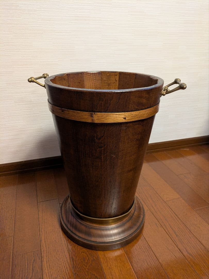 アンティーク木製傘立て真鍮ハンドル付き