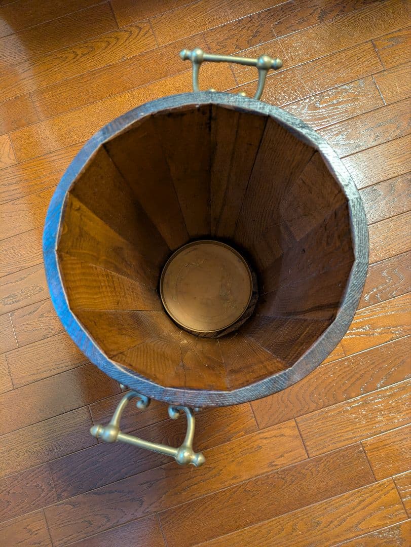 アンティーク木製傘立て真鍮ハンドル付き