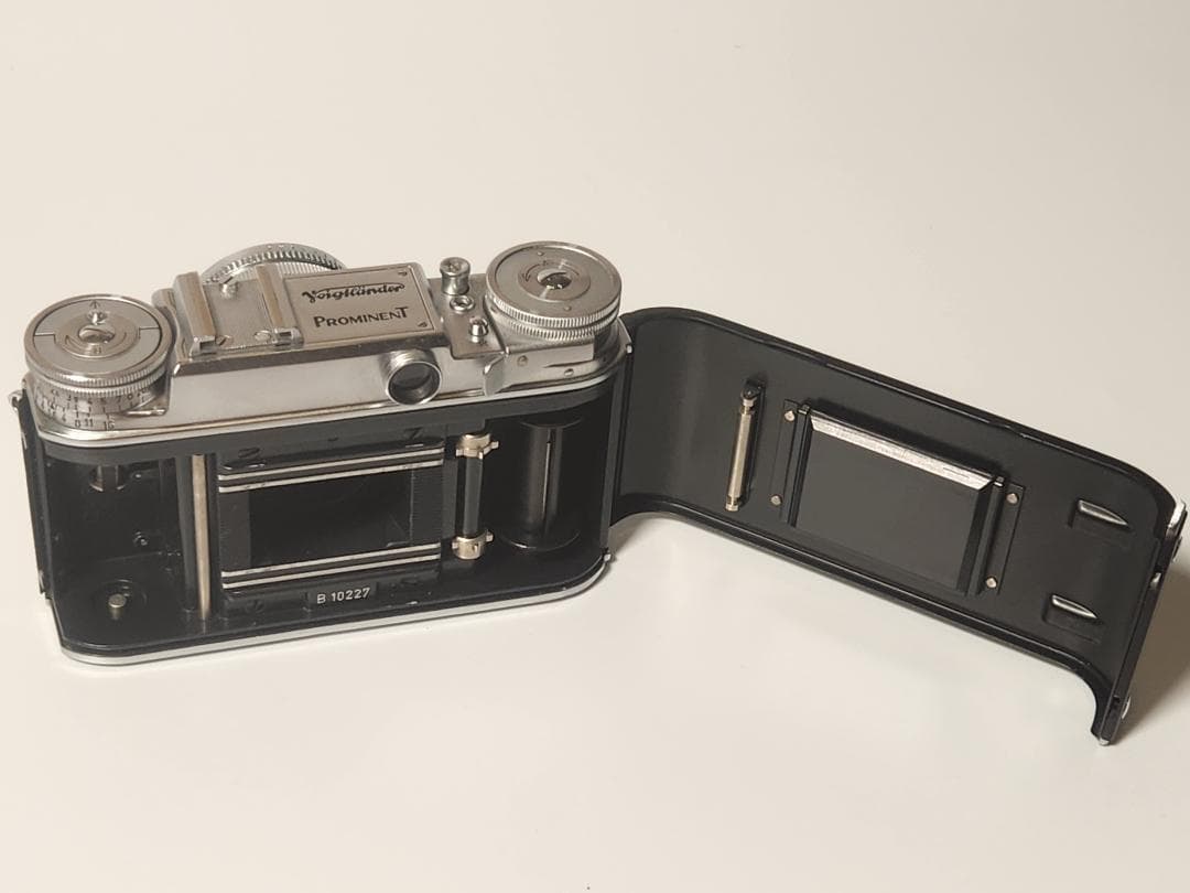 Voigtlander PROMINENT Ultron 50mm F2 カメラ