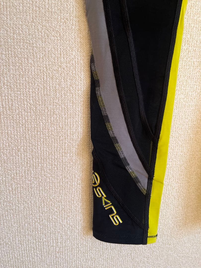 未使用　スキンズタイツ　メンズXS