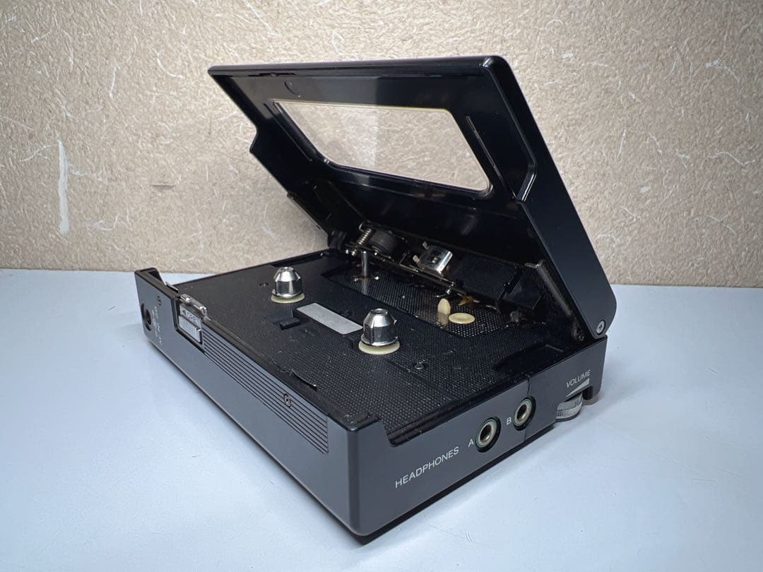 【ジャンク扱い】SONY カセットウォークマン WM-2