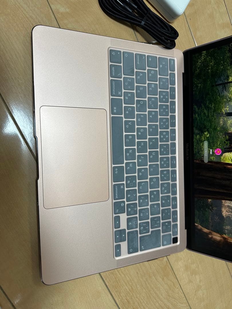 美品Apple MacBook Air M1 13.3インチ ゴールド