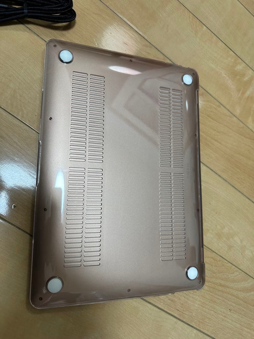 美品Apple MacBook Air M1 13.3インチ ゴールド