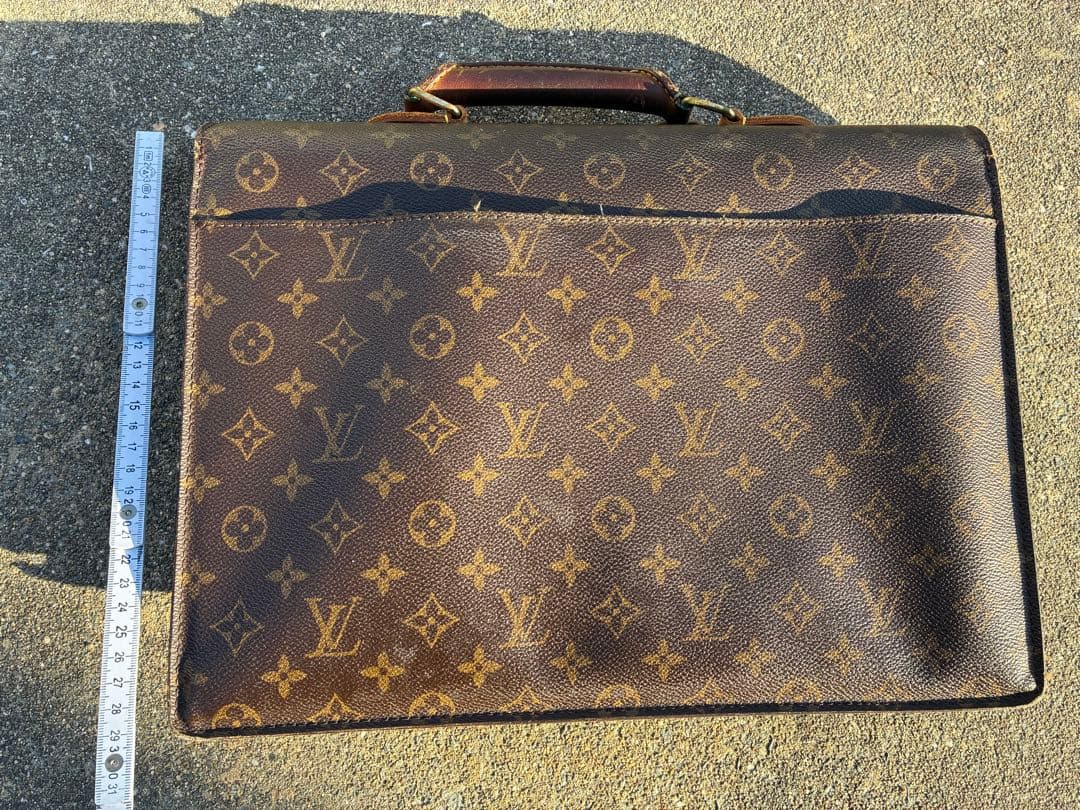 M*様 ハンドバッグ モノグラム セルヴィエット コンセイエ　LOUIS VUI