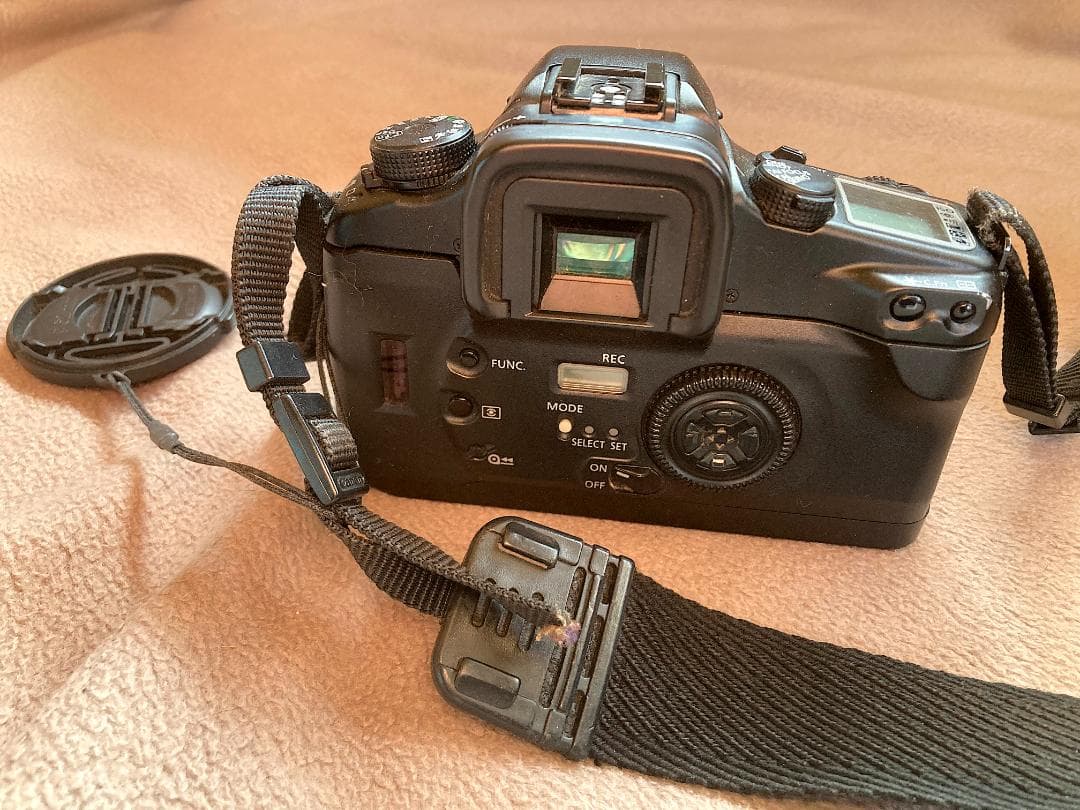 フィルムカメラ CANON EOS7 + Sigma 28-200mm F1:3.5-5.6