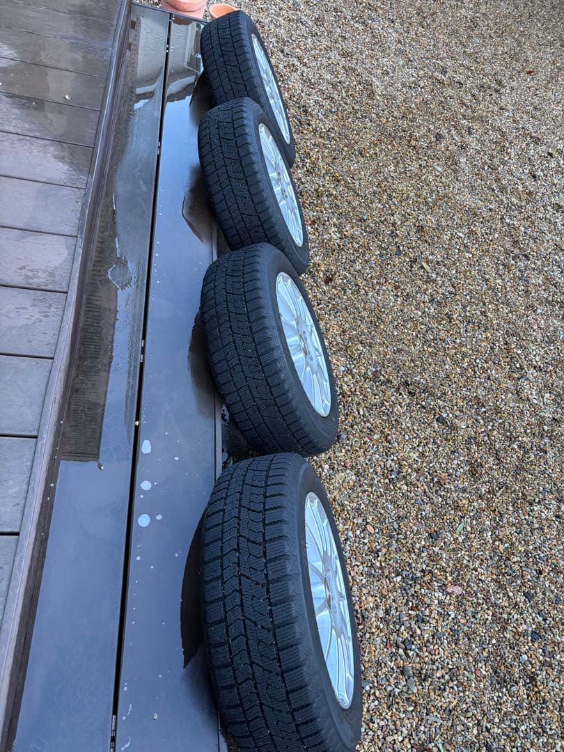 黒柴タローさま 専用！185/60R15★2020年製造スタッド2シーズン使用