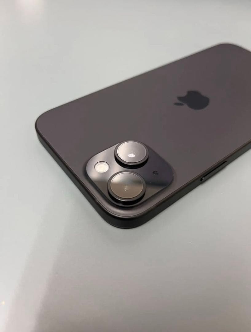 【最終値下げ】美品Apple iPhone 15plus ブラック　128GB