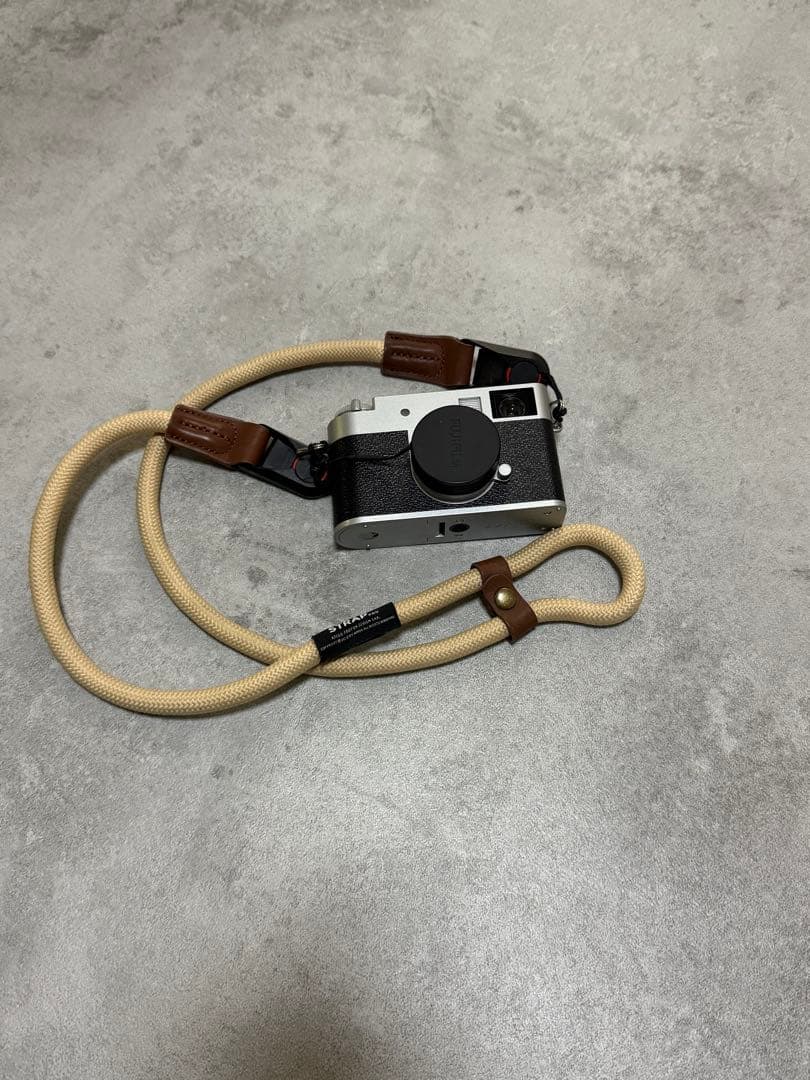 Fujifilm X-HALF シルバー ストラップつき 最終値下げ