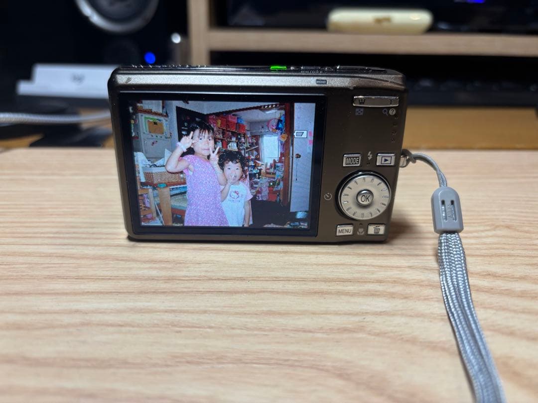 正常動作美品　Nikon COOLPIX S700