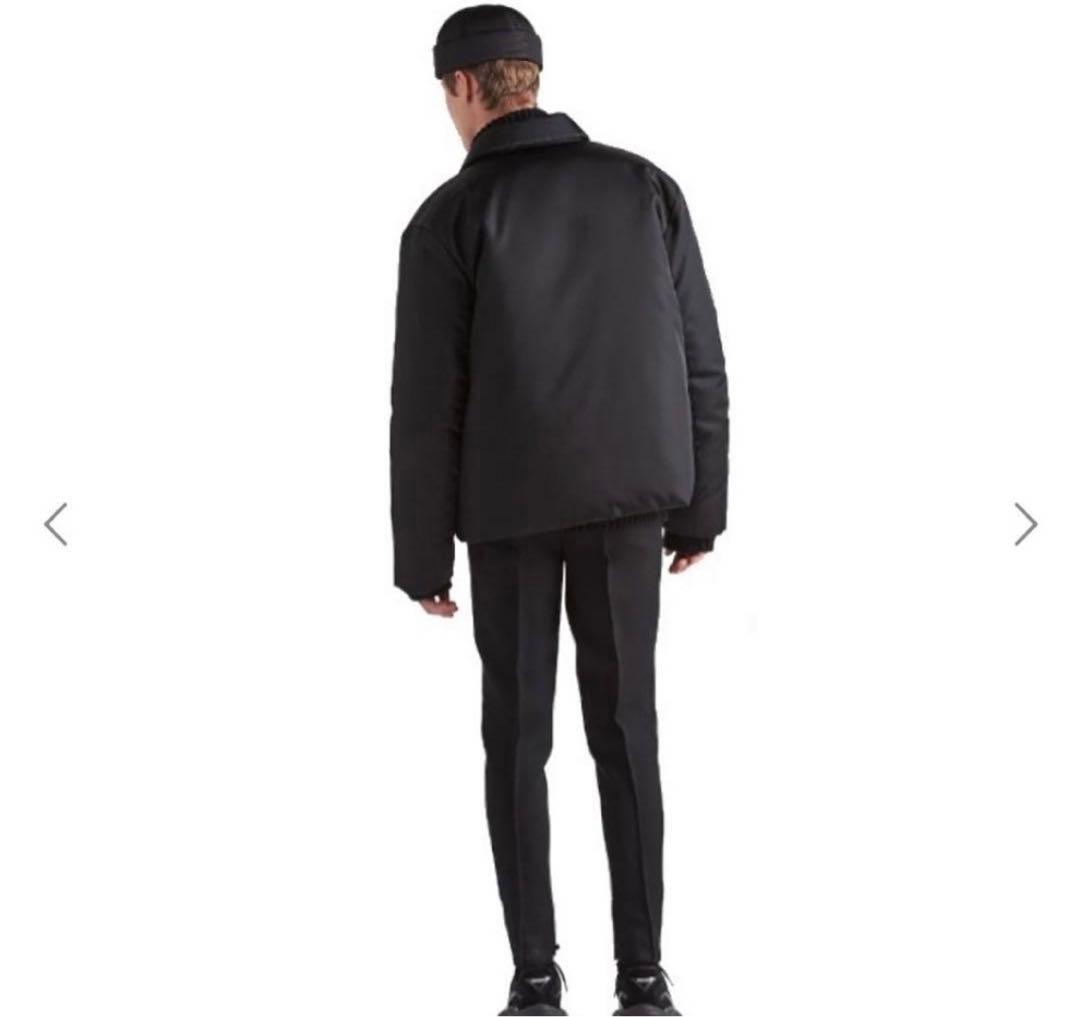 23AW PRADA　RE-NYLON　クロップド　ナイロンダウンジャケット