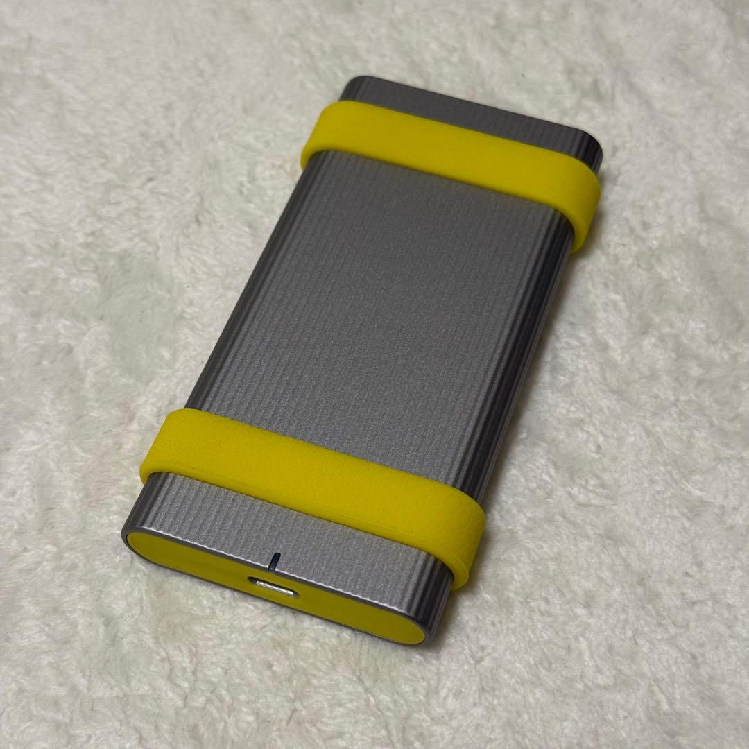 使用品 SONY 外付け ポータブルSSD 500GB