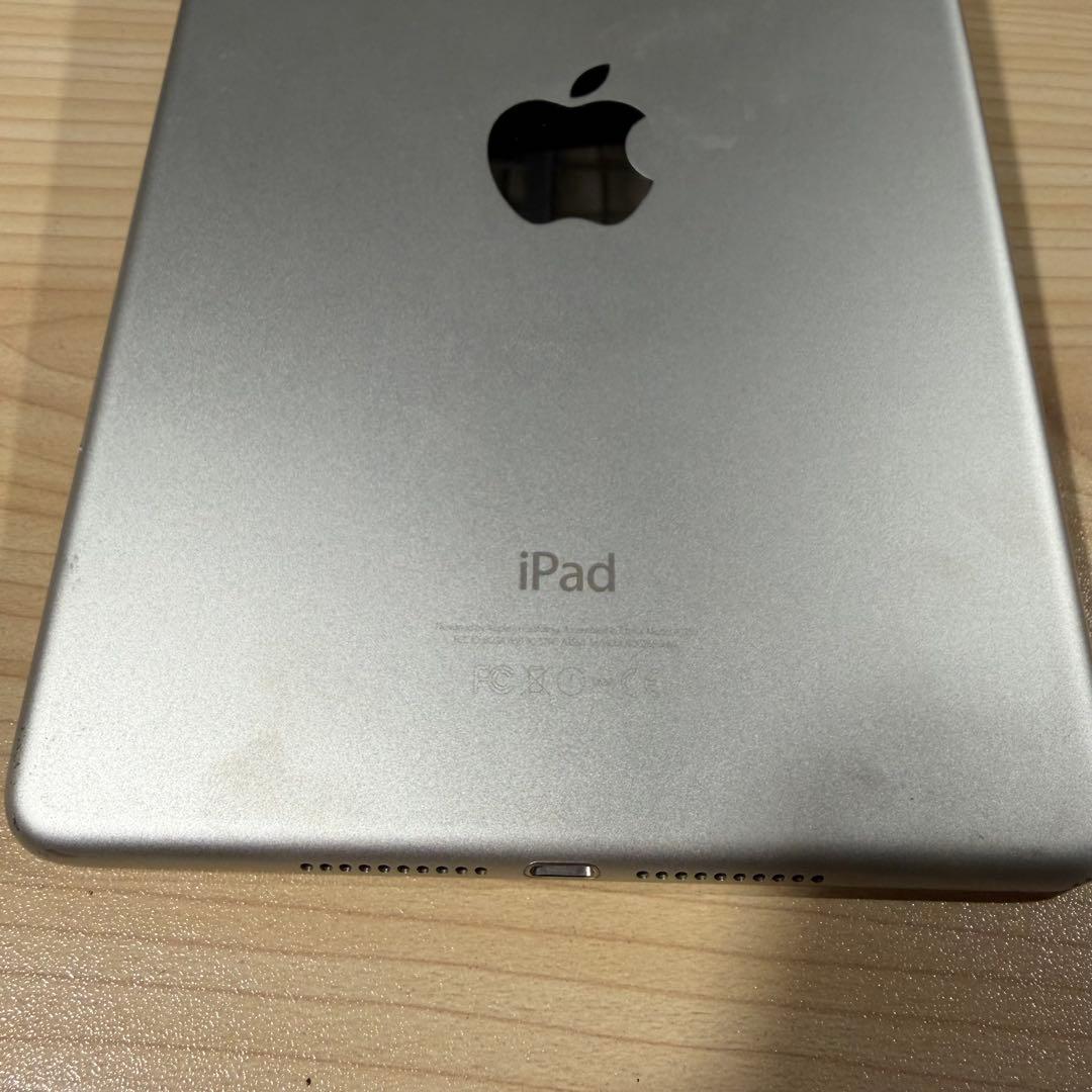 Apple iPad mini 4 64GB セルラー モデル シルバー 本体