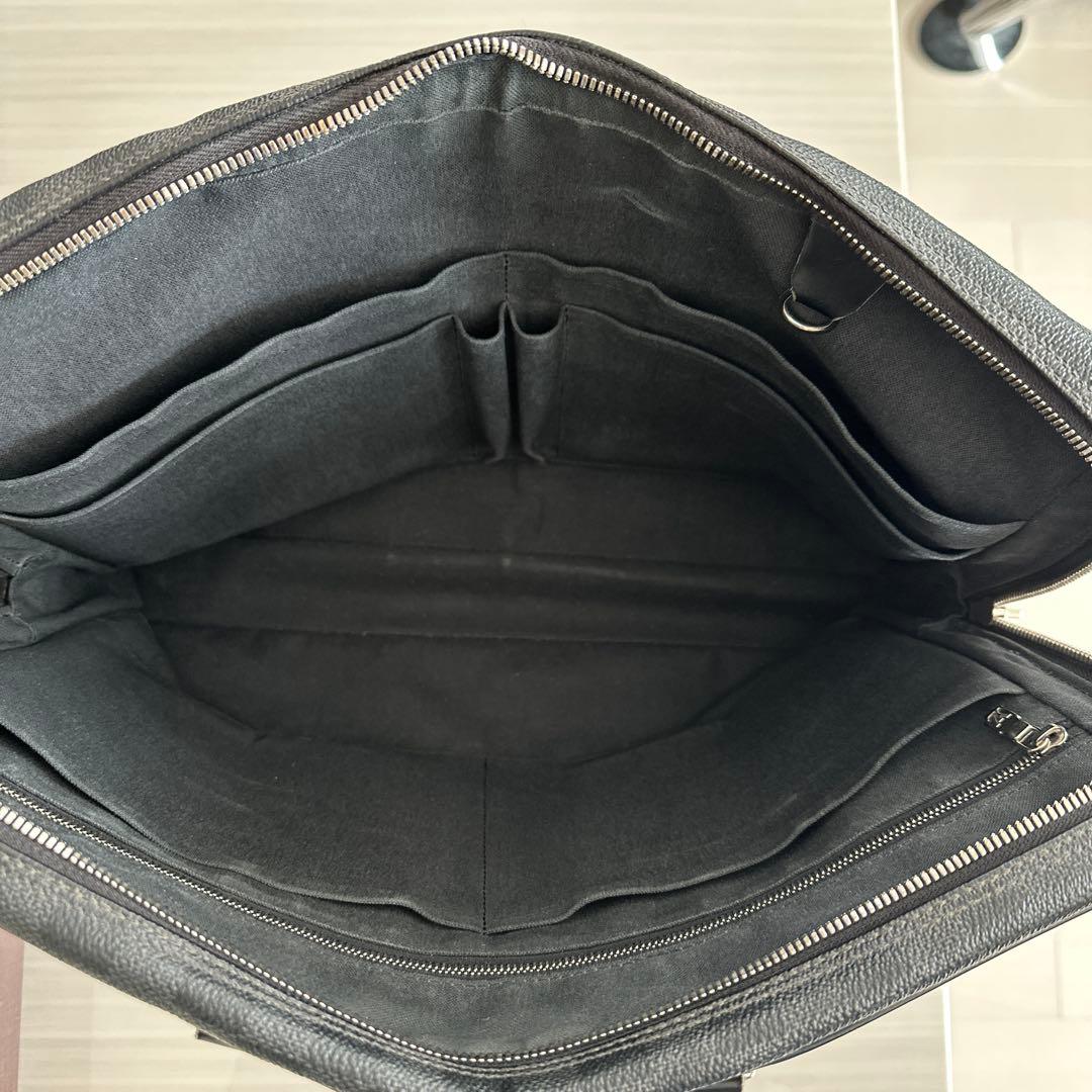 ルイヴィトン ポルトドキュマンボワヤージュ ダミエグラフィット ブラック