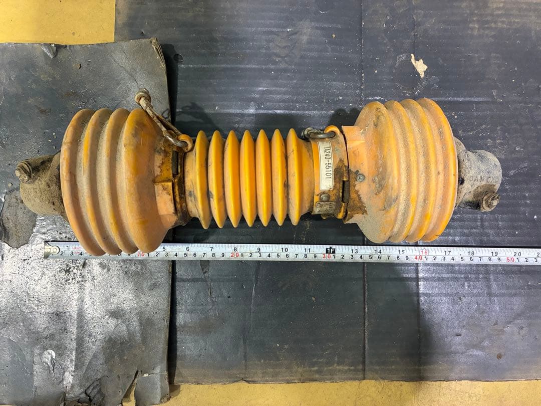 トラクターユニバーサルジョイント