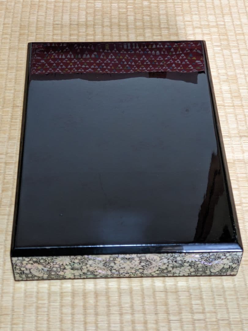 ♦木製 花唐草 蝶文様 極細密 螺鈿装飾細工 飾り箱 文箱 類品なし 一点物