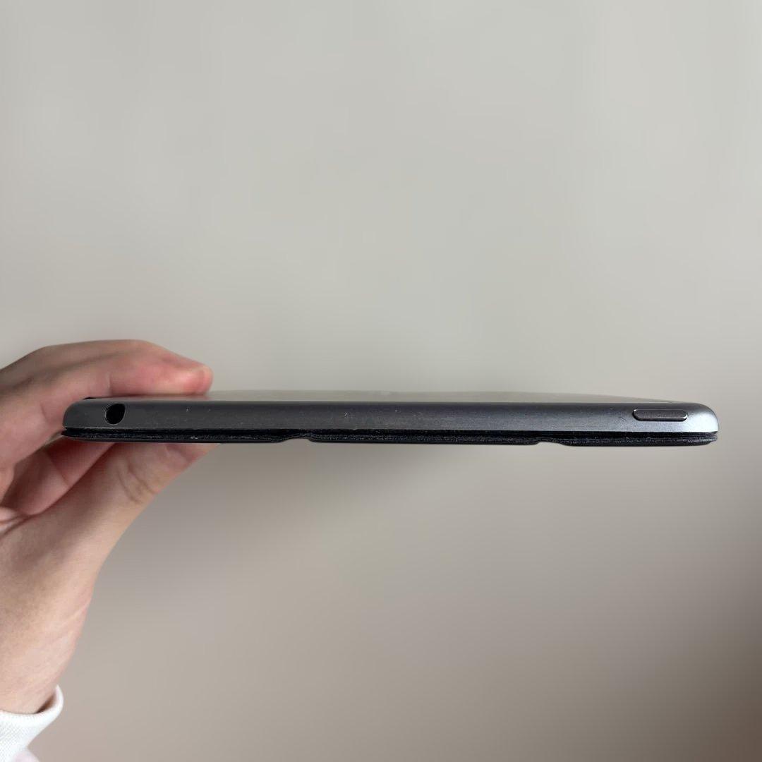 Apple iPad mini4 128GBスペースグレー カバー付き★値下げ！