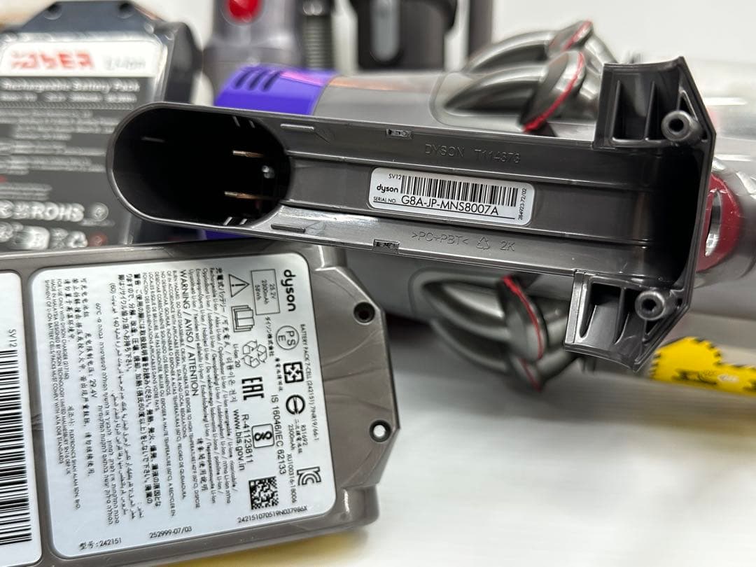 純正品　動作保証品　すぐ使える　SV12 ダイソン ハンディ　掃除機　中古　美品