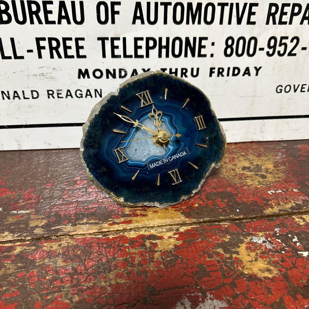 カナダ製 青メノウ 瑪瑙 アゲート 置時計 原石 鑑賞用 天然石 鉱物 オブジェ