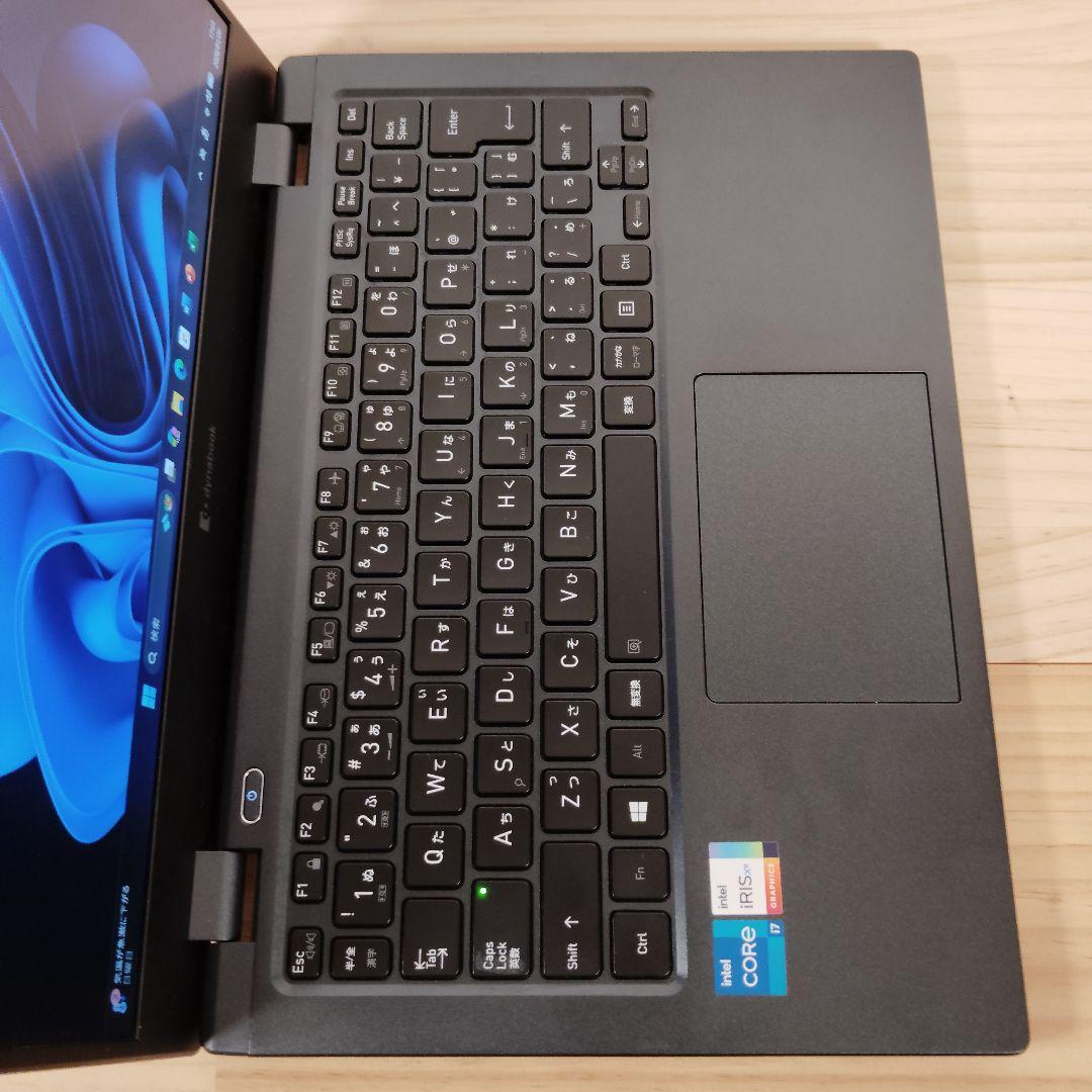美品 爆速 Dynabook G83/HS 第11世代i7搭載 16GB 512