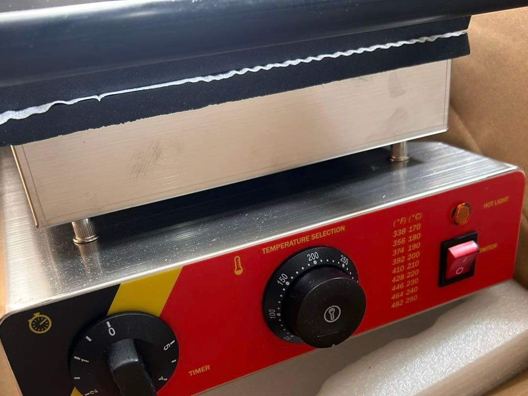 羊*♡様 【新品未使用】業務用ワッフルメーカー 6枚焼き