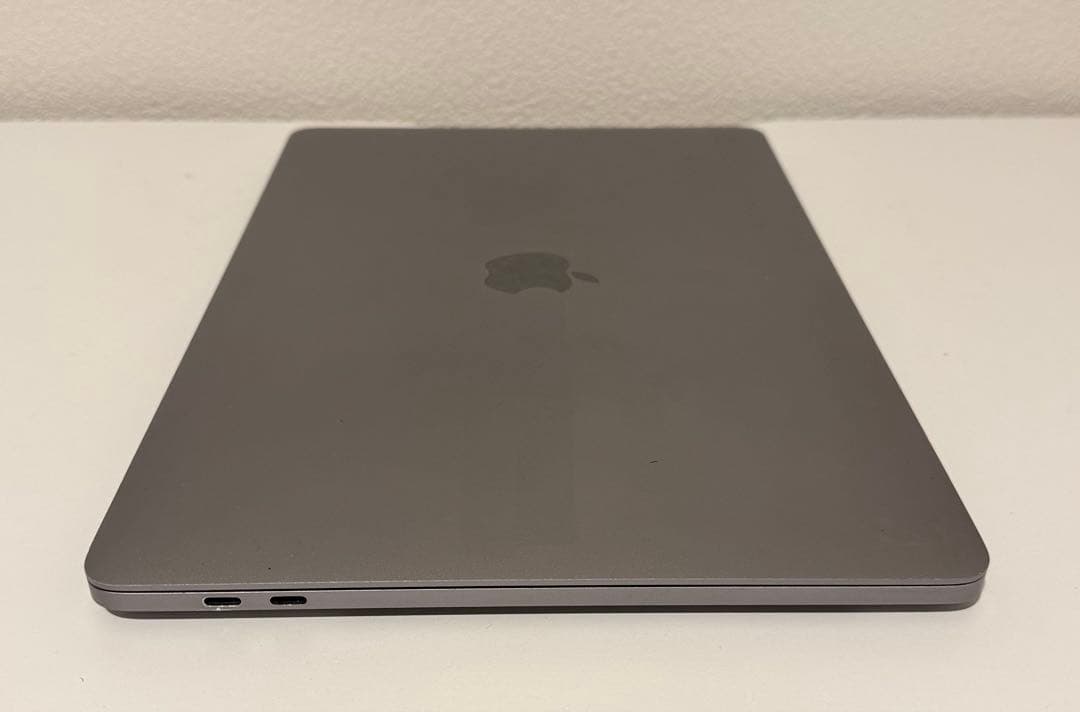 Macbook Pro 2017 13インチ 今年最新mac os
