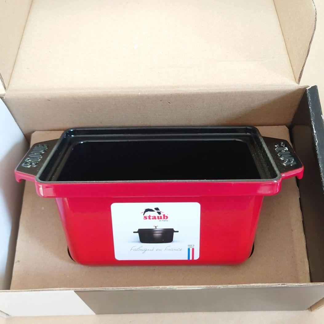 新品未使用　ハーフテリーヌ　チェリー　STAUB