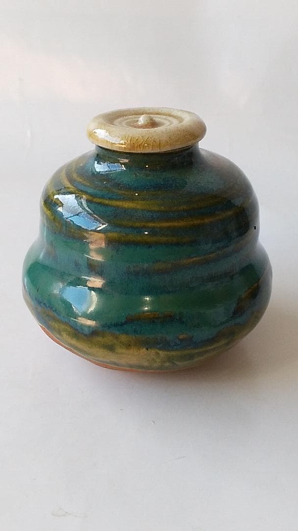 古瀬戸 緑釉 茶入 加藤作助 作 仕覆 笹蔓緞子 共箱 茶入 茶道具 美品 です