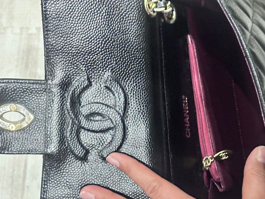 CHANEL ブラック ショルダーバッグ キルティング