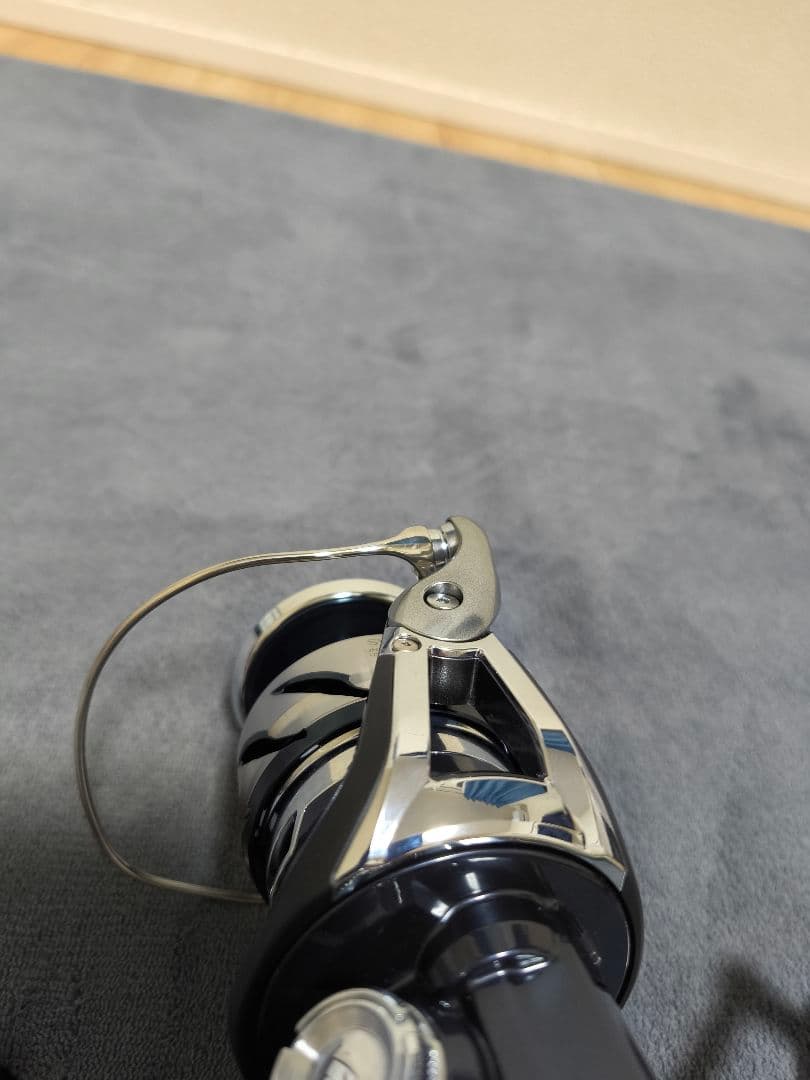 極美品　シマノ　ツインパワー　SW 8000PG　スピニングリール