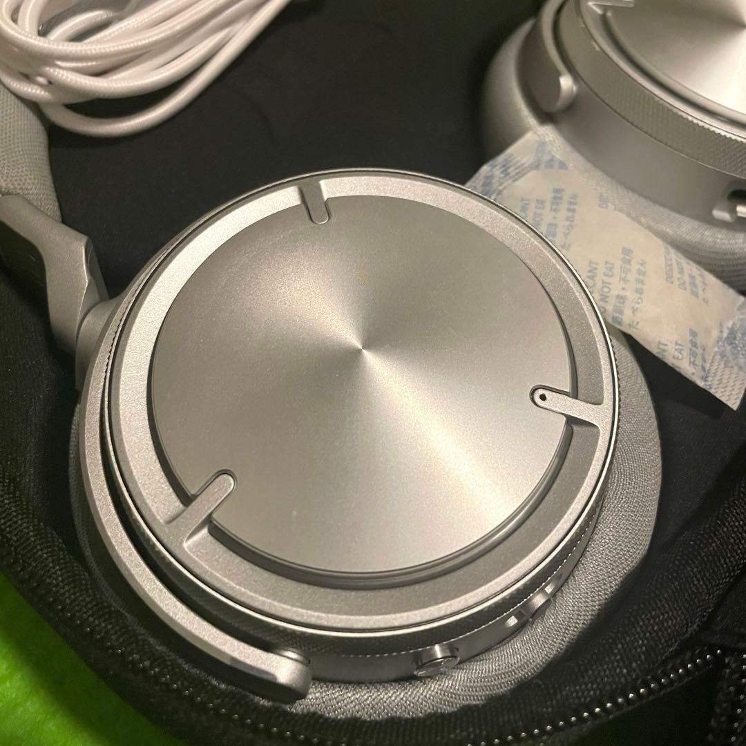 ヘッドホン Corsair VIRTUOSO MAX Wireless / Silver