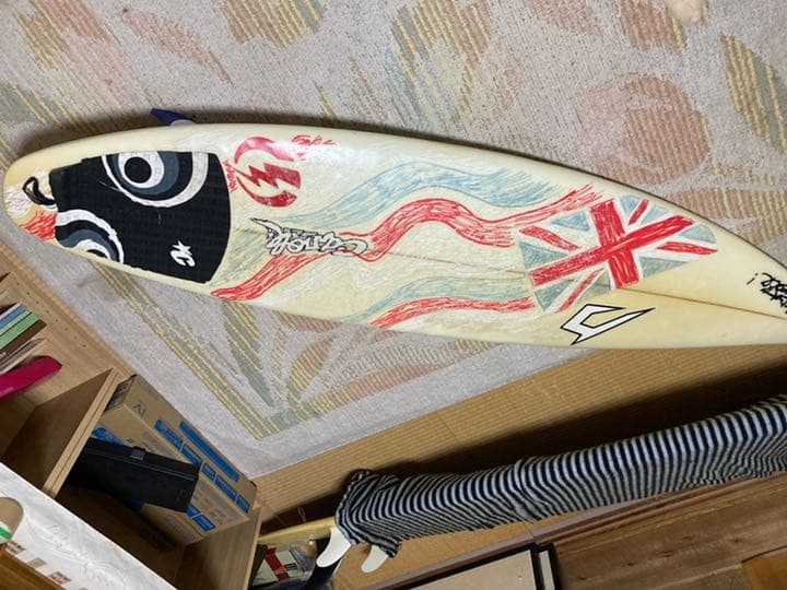 サーフボード ショート