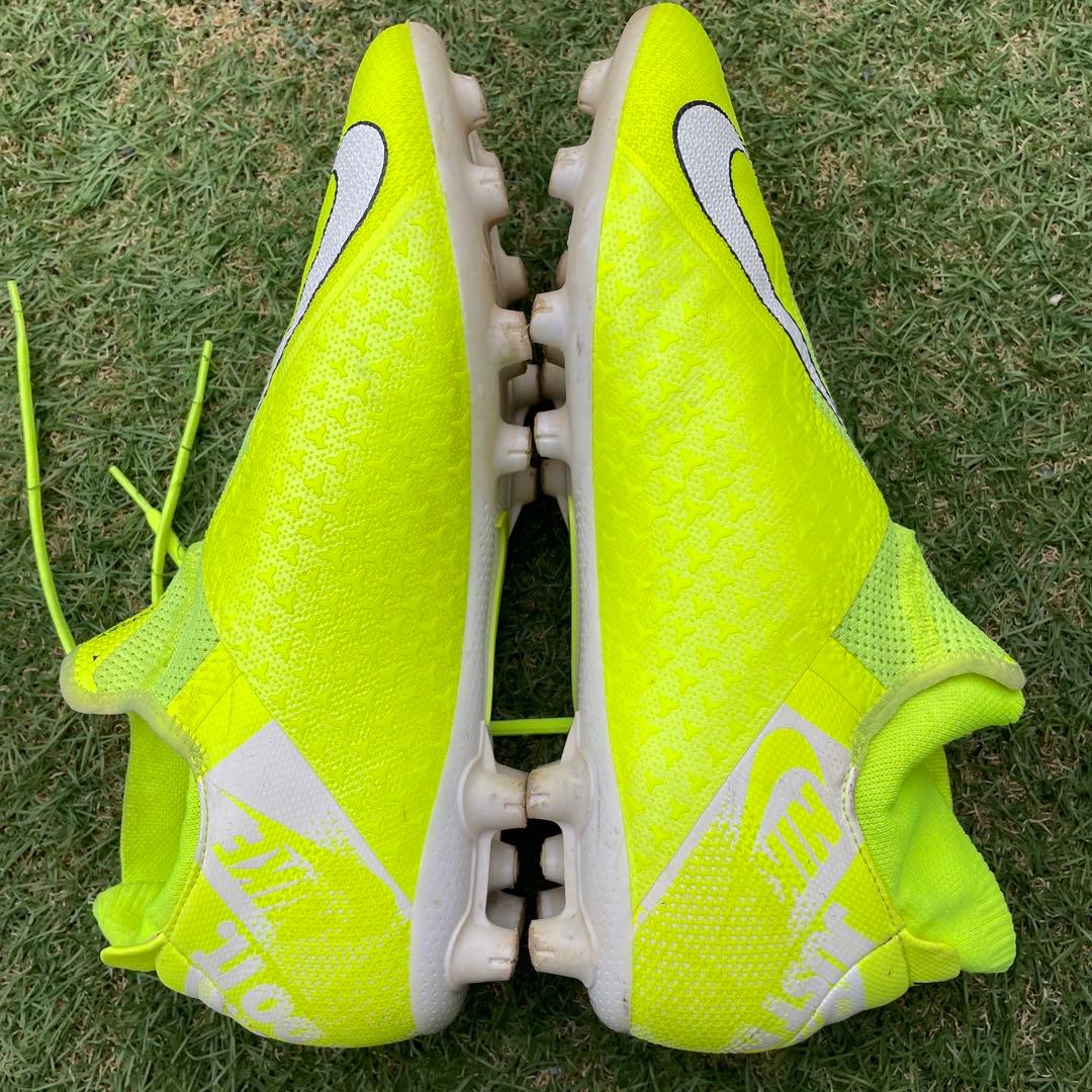 NIKEファントムphantomサッカースパイク28cm
