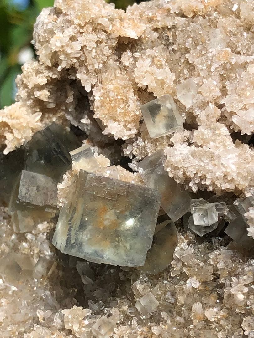 レア　単晶体　水晶共生　綺麗グリーン　　シャンファーリン フローライト